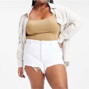 Good American White Plus Size Bombshell Short Size 18 NWT